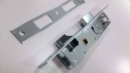 Conjunto de cerradura de parche de vidrio con pestillo mecánico (Serie  PLI-10LR), Fabricante de cerradores y cerraduras automáticas de puertas  correderas de Taiwán