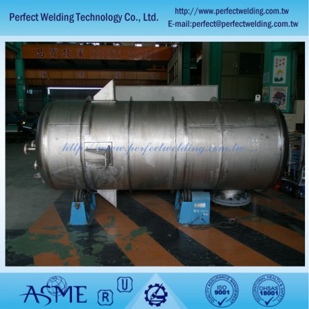 Titanium Reactor