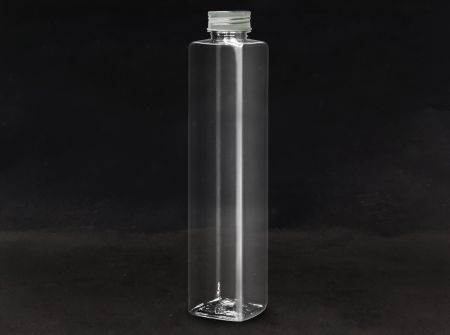 PET 38mm 1032ml Dikke Kubieke Flessen (66-1004) - 1032 ml dikke kubusvormige PET-fles voor het verpakken van koele dranken met certificering FSSC, HACCP, ISO22000, IMS, BV