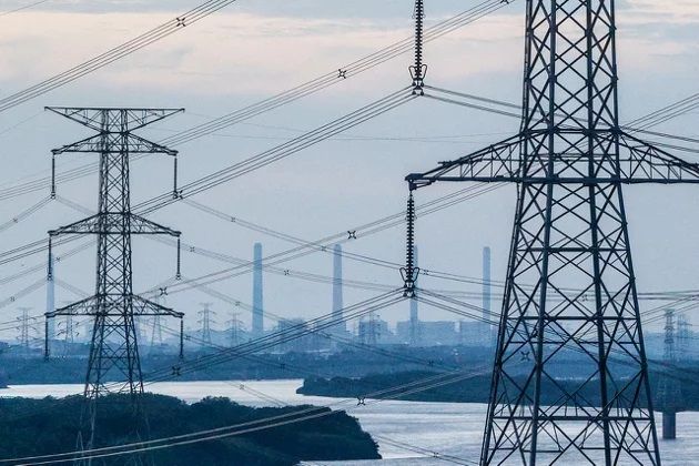 经济部昨(21)日主办「2050净零转型关键战略节能战略」会议,首度公布2023年至2030年将针对工业、商业、住宅、运具、科技等五大领域推动「节能战略计画」,计划要在2030年前,节约351.3亿度电。报系资料照