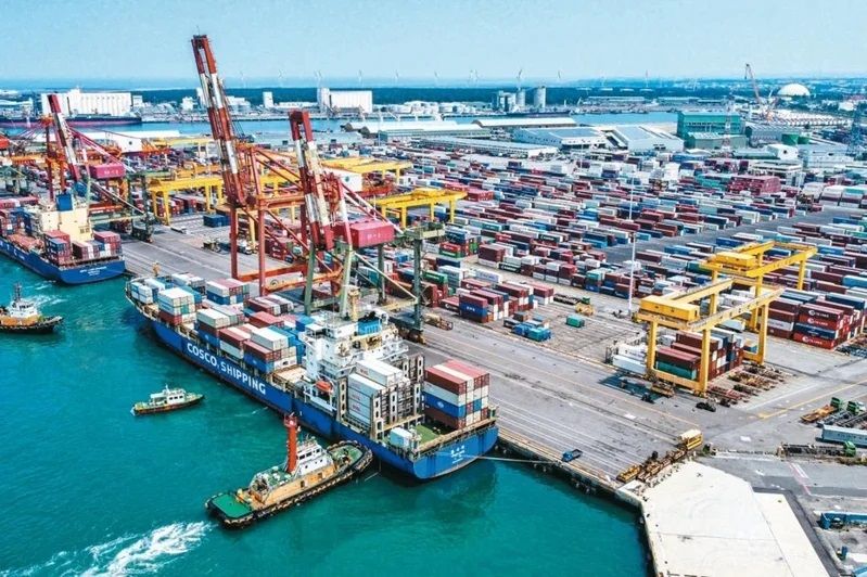 经济部20日发布7月外销订单金额500.3亿美元,为历年同月第三高,年增4.8%、优于预期。 联合报系资料库