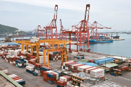 經濟部將在22日發布6月及今年上半年外銷訂單金額統計。 聯合報系資料照