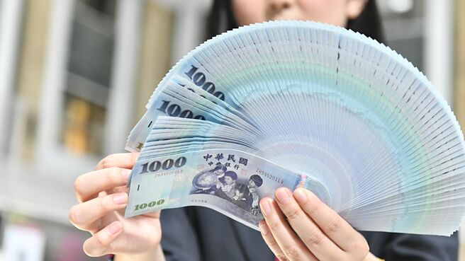 公股銀行預估,新台幣2026年波動區間在29.5元~32元。圖/本報資料照片