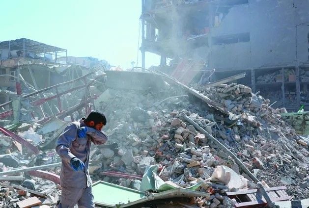 美国与以色列联手空袭伊朗,已使全球经济面临另一场重大震撼。 (欧新社)