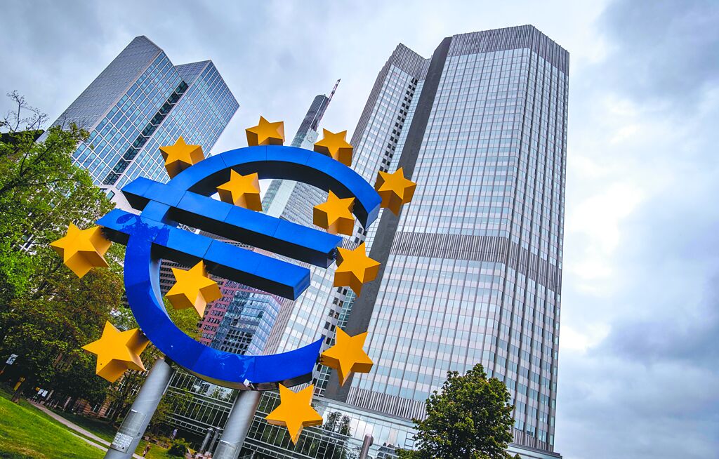 面临中东冲突引发的通膨升温,欧洲央行(ECB)货币政策最快将在6月转向!图/美联社