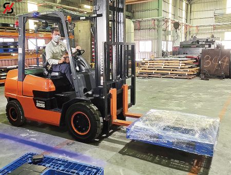 Goods Handling and Shipment Preparation