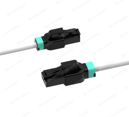 Cable de conexión de parche UTP Cat.5E de 24AWG con clip corto, certificado UL, 1M, color blanco, PVC